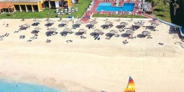 Lou'lou A Beach Resort