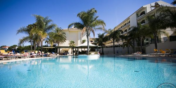 Mirachoro Praia Hotel