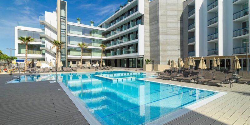 02_HCMHotelPool2_5083