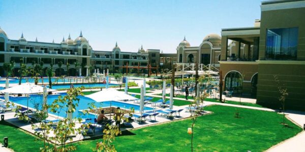 Titanic Royal Resort