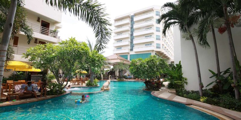 THBSEABREE_JOMT-TOP-Swimming-pool