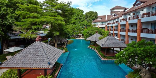 Woodlands Hotel & Resort