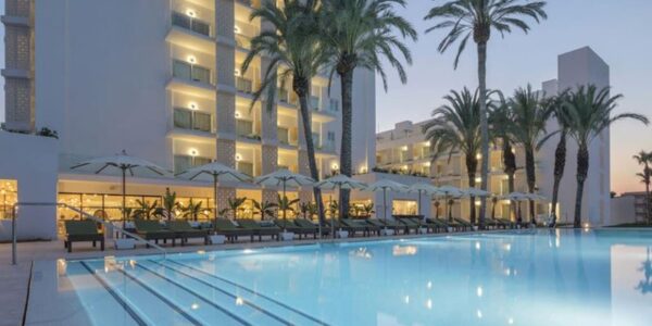 Hm Ayron Park (adults only 18+)