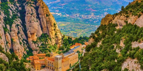Hispaania: Kataloonia ringreis — Barcelona, Montserrat, Girona ja Dalí maailm